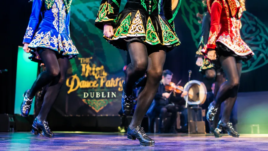 Impreza irlandzkich tańców w Dublinie: Interaktywne pokazy i muzyka na żywo